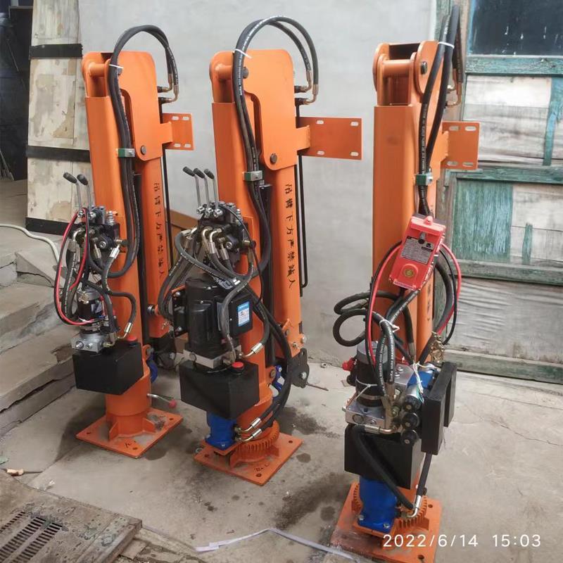 合川区重汽蓝牌随车吊 3.2吨 国六动力强 液压驱动 农用自卸起重机